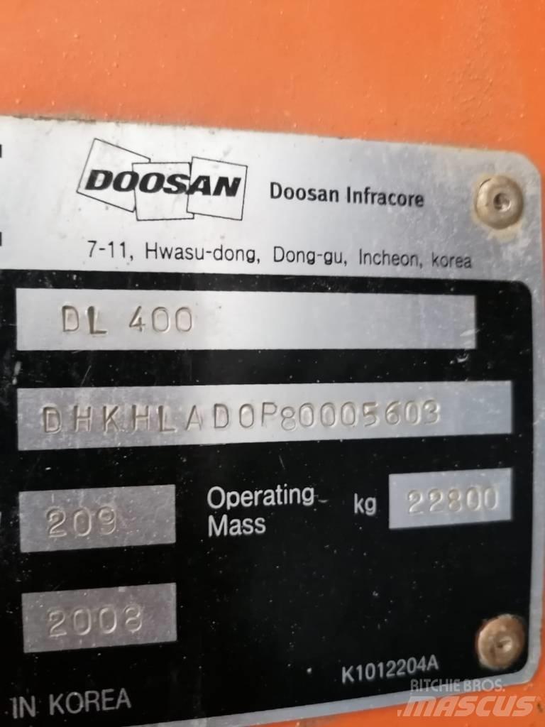 Doosan DL 400 輪胎式裝載機