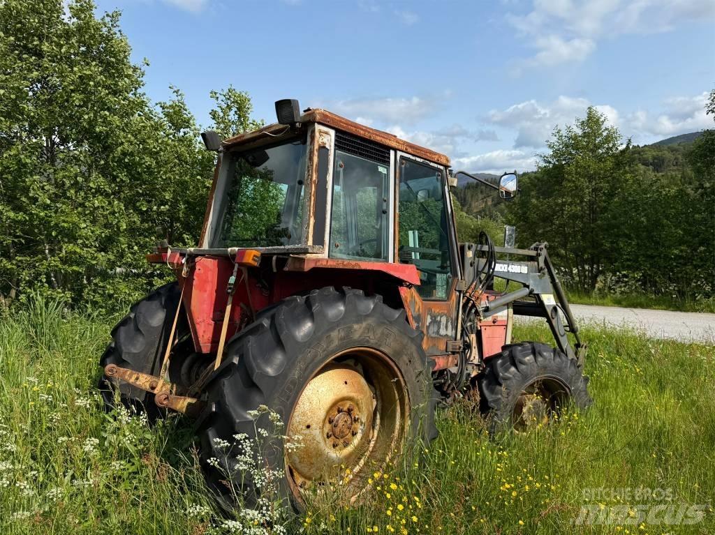 Massey Ferguson 675 曳引機