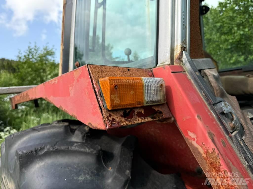 Massey Ferguson 675 曳引機