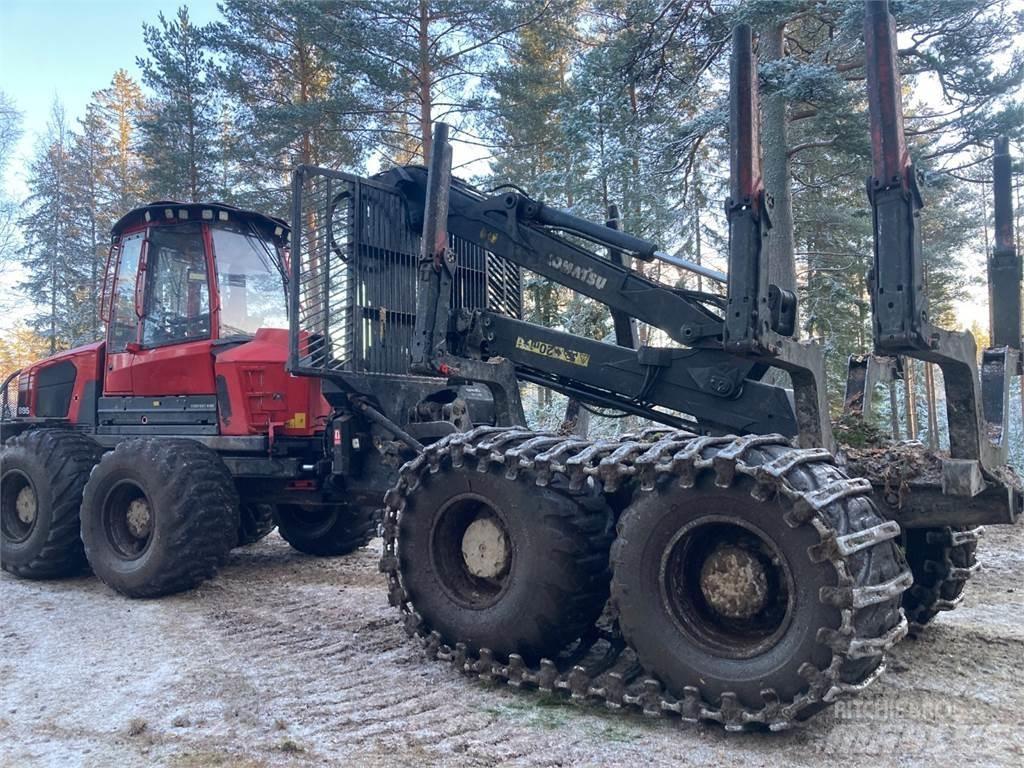 Komatsu 895 集運機