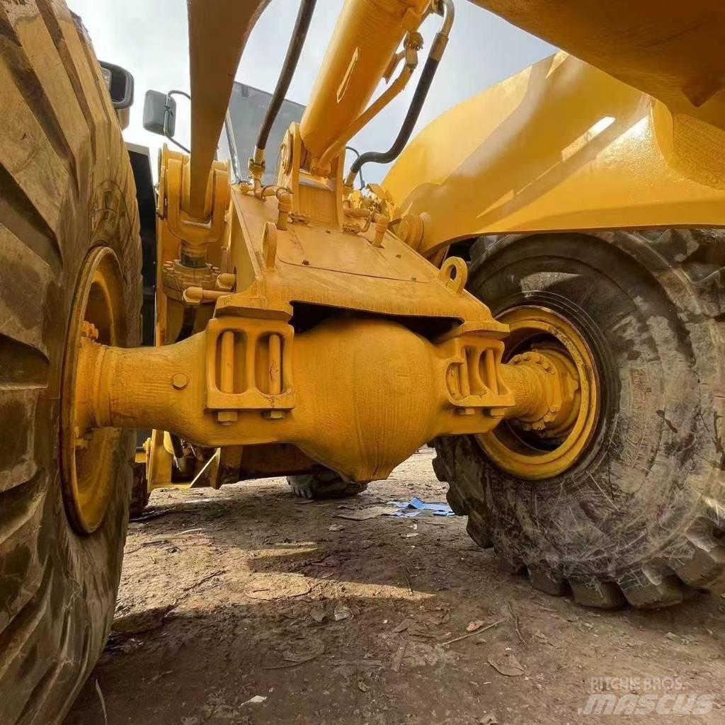 Komatsu WA 500 輪胎式裝載機