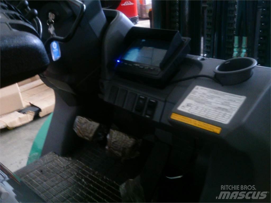 Mitsubishi FG30NTD 液化石油氣LPG卡車