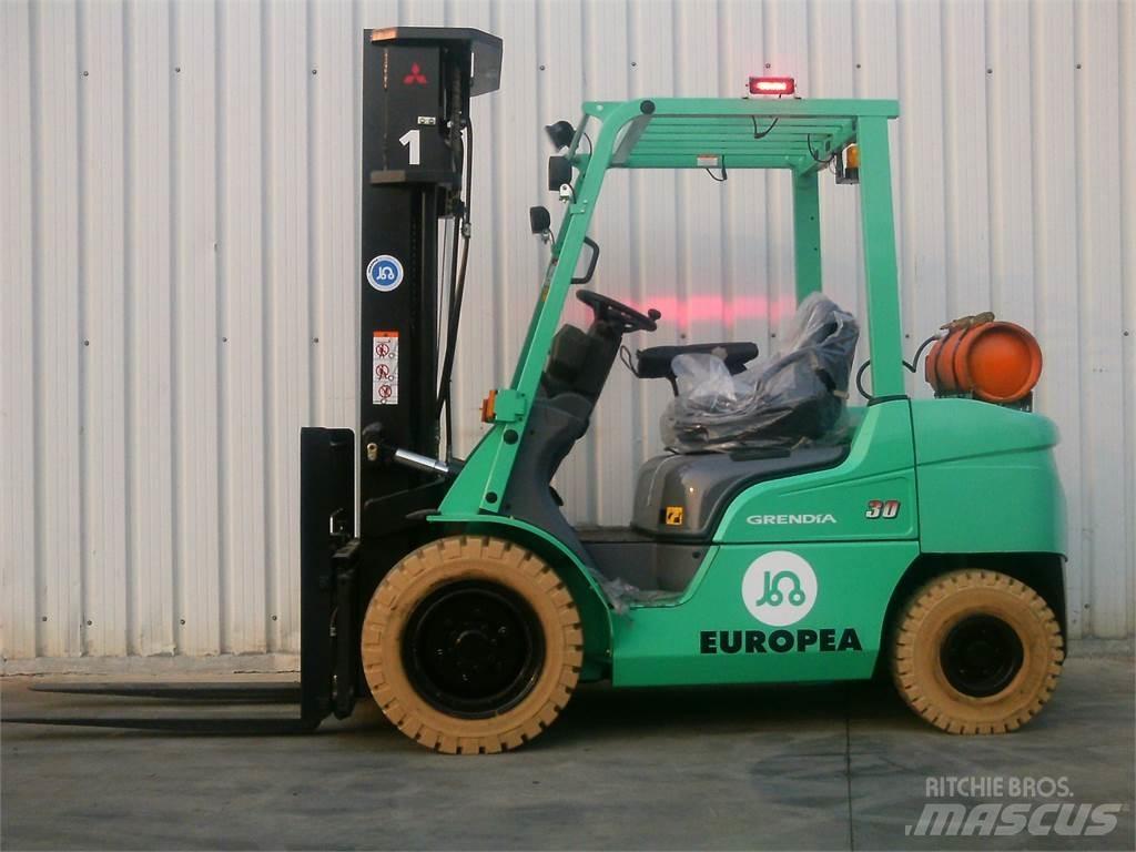 Mitsubishi FG30NTD 液化石油氣LPG卡車