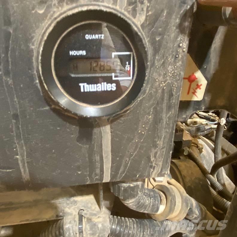 Thwaites Mach2073 側卸礦車