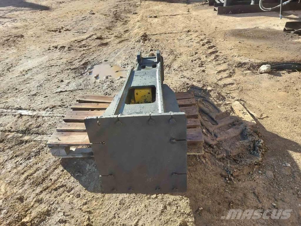 Hammer FX 225 鐵鎚/碎石機