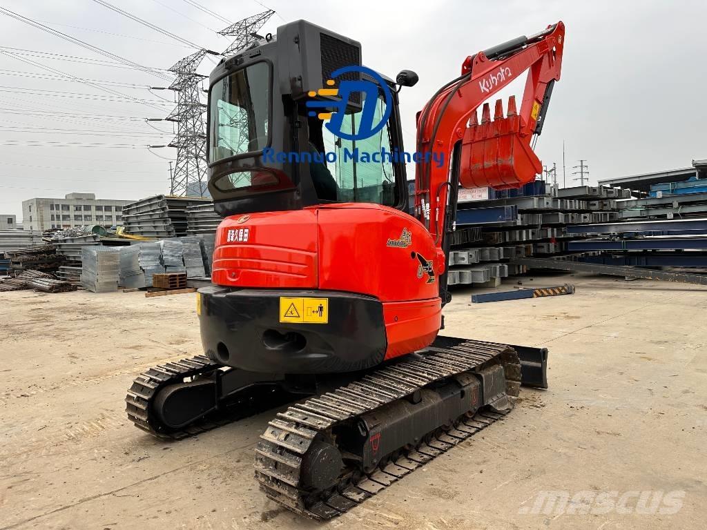 Kubota U 35 小型挖土機/掘鑿機<7t(小型挖掘機)
