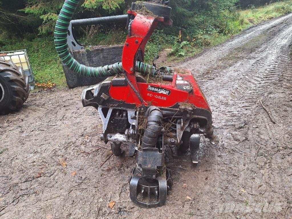 Komatsu 901 XC 收穫機