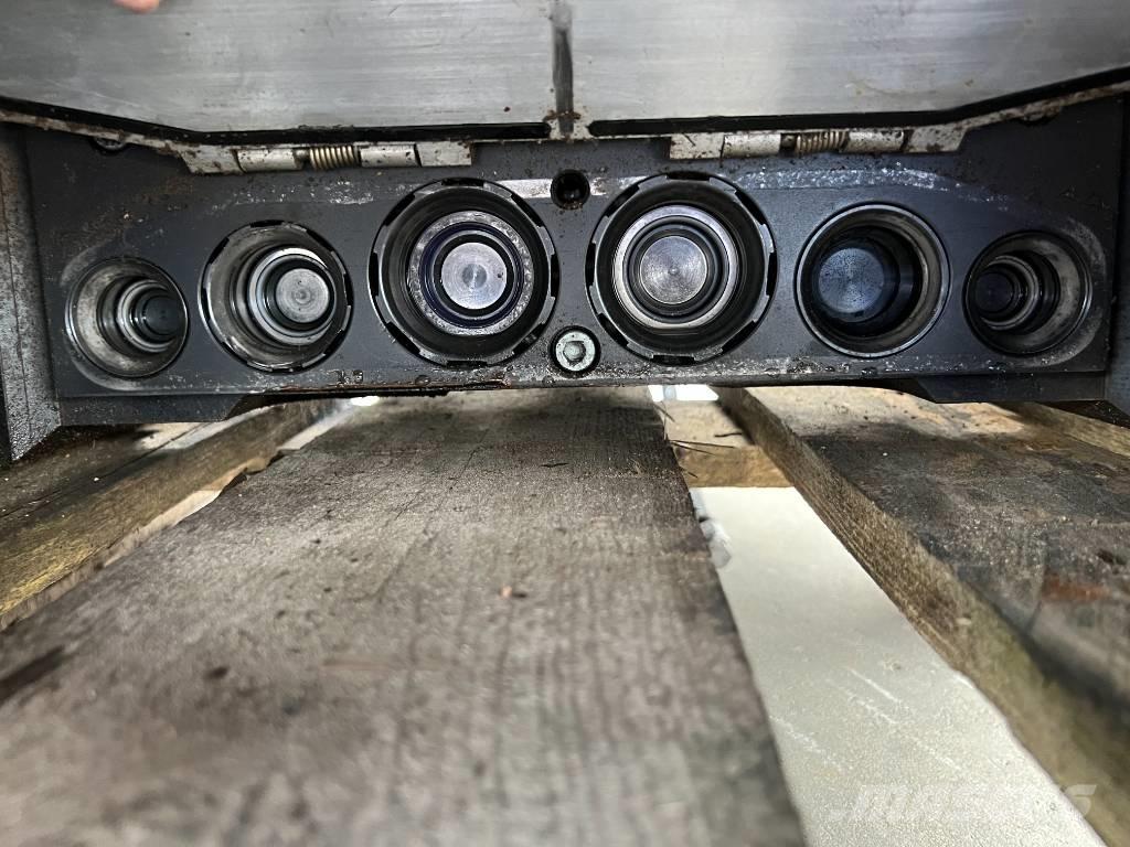 OilQuick OQ80 - 336F 快速連結器