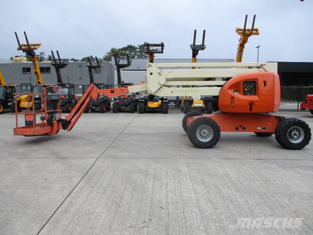 JLG 510 AJ (271) 緊湊型自走式伸縮臂式升降機