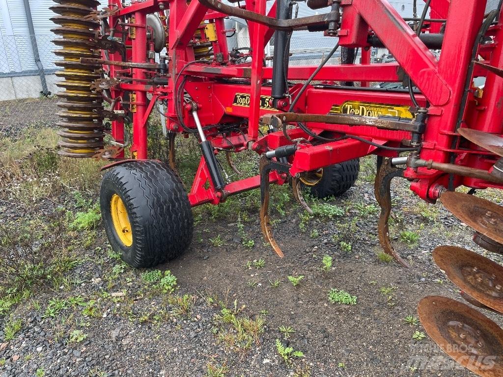Väderstad Topdown500 中耕管理機
