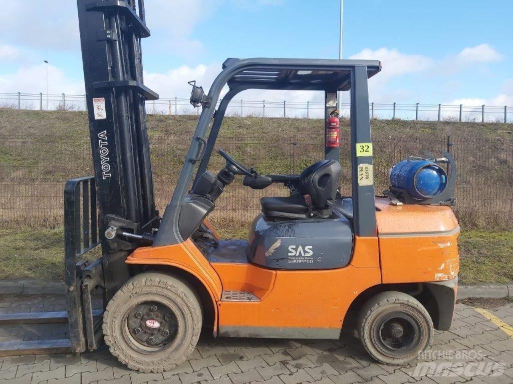 Toyota 7FG35 液化石油氣LPG卡車