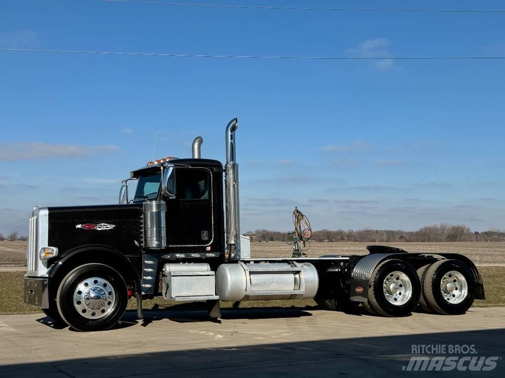 Peterbilt 389 曳引機組件