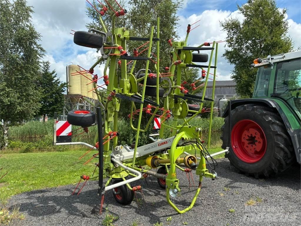 CLAAS Volto 900 耙與翻草機