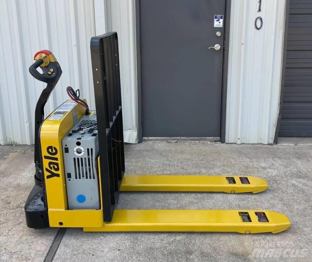 Yale MPW050 手拉式油壓拖板車