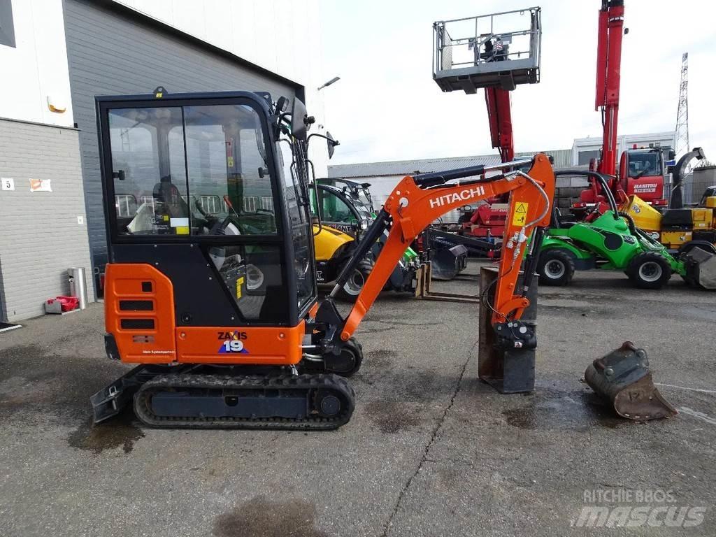 Hitachi ZX19-6CR 小型挖土機/掘鑿機<7t(小型挖掘機)