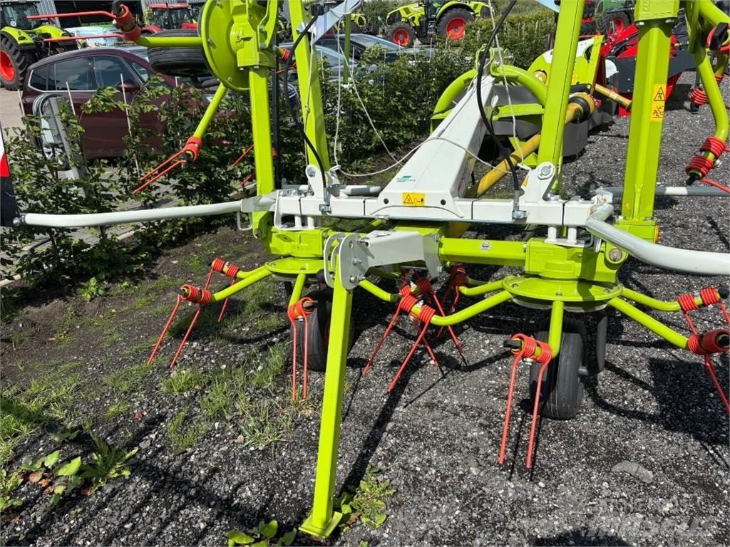 CLAAS Volto 700 耙與翻草機
