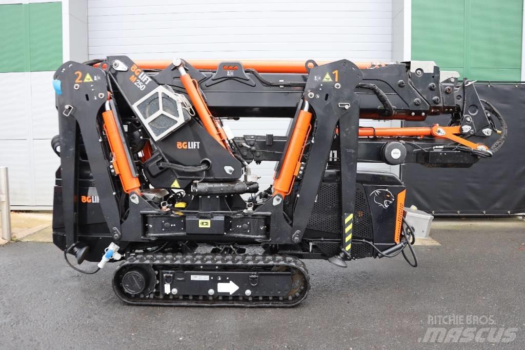 BG Lift M 250 小型起重機