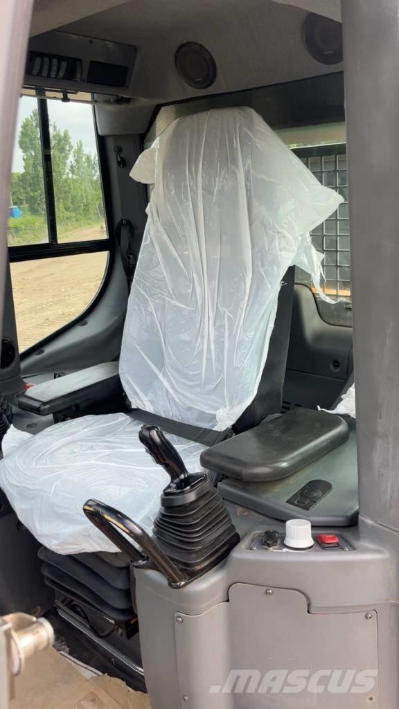 Liebherr LR 636 推土機