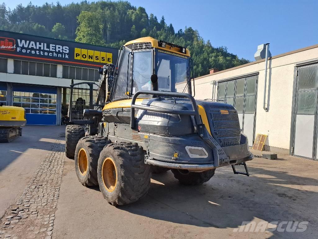 Ponsse Buffalo 8W 集運機