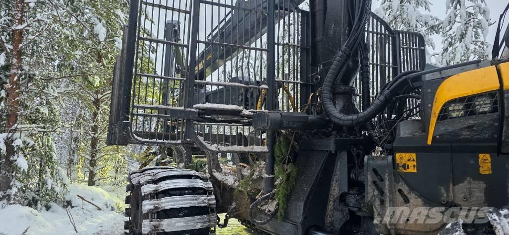 Ponsse Buffalo 8W 集運機