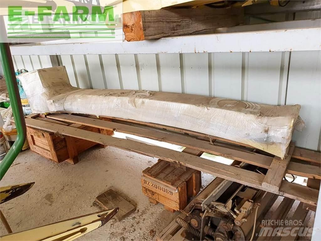 John Deere 8600I 自走式飼料採集機