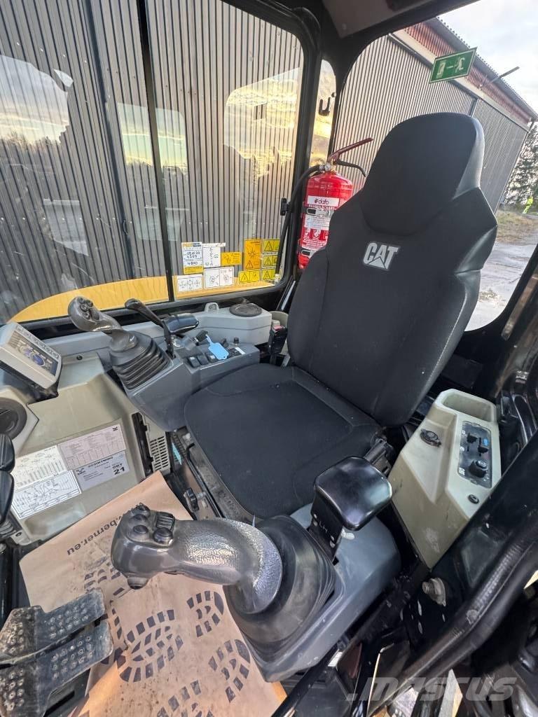 CAT 305.5 E CR 小型挖土機/掘鑿機<7t(小型挖掘機)