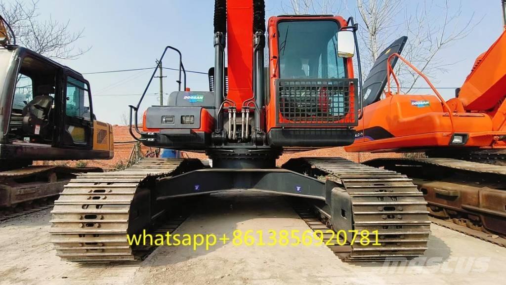 Doosan DX 225 履帶式 挖土機/掘鑿機/挖掘機