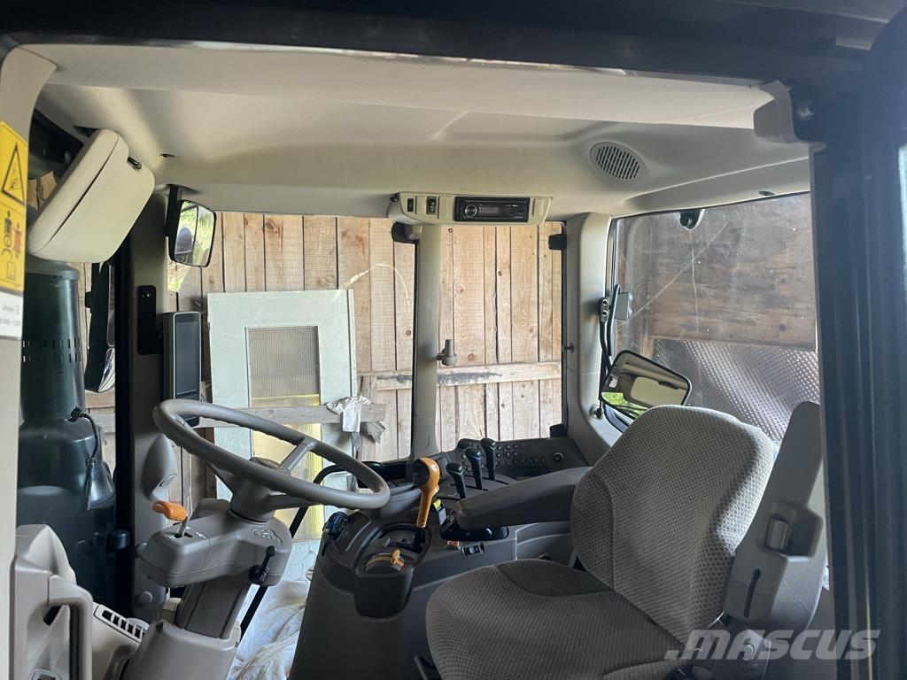 John Deere 6110M 曳引機