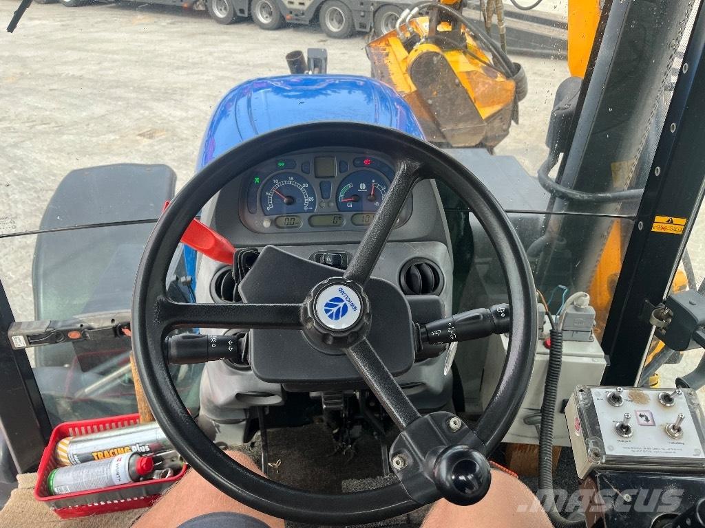 New Holland TS 115 A 曳引機