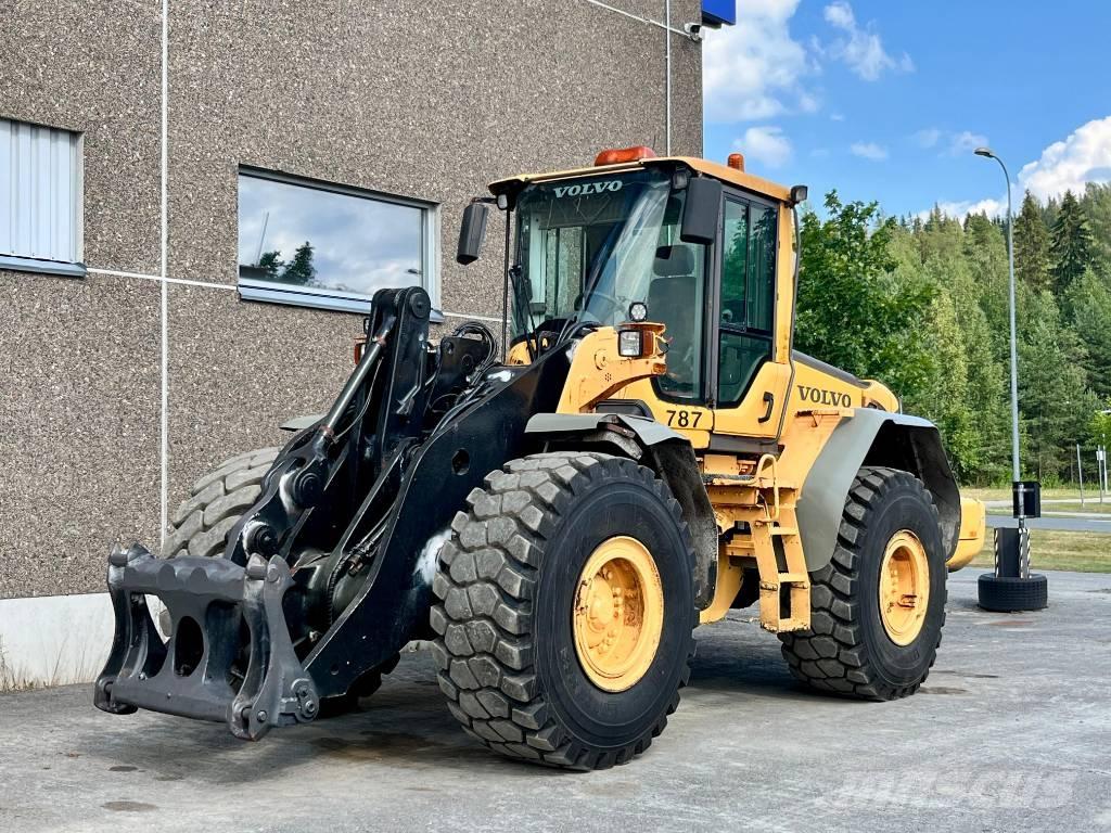 Volvo L 120 F 輪胎式裝載機
