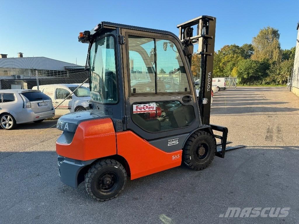 Toyota 02-8FDF25 柴油卡車