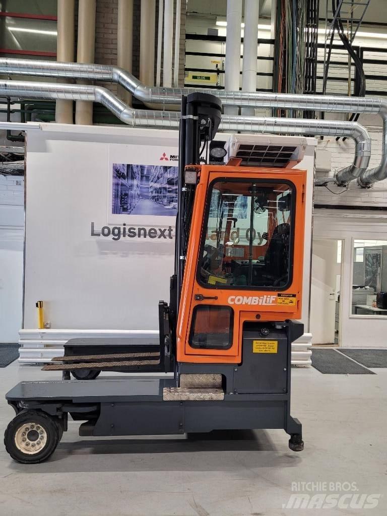 Combilift C 4000 四向前伸式堆高機(叉車)
