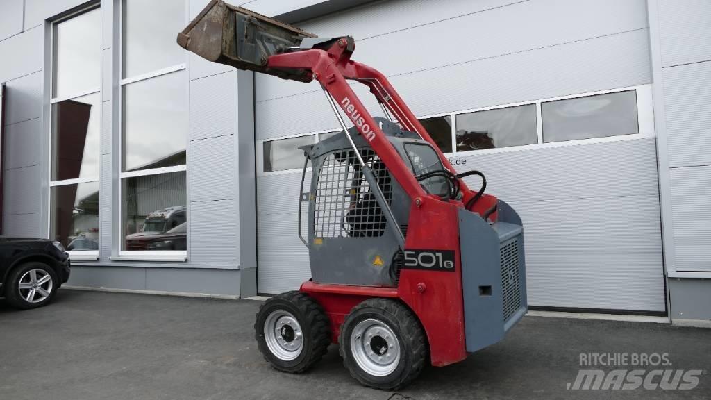 Neuson 501 S 滑移轉向裝載機