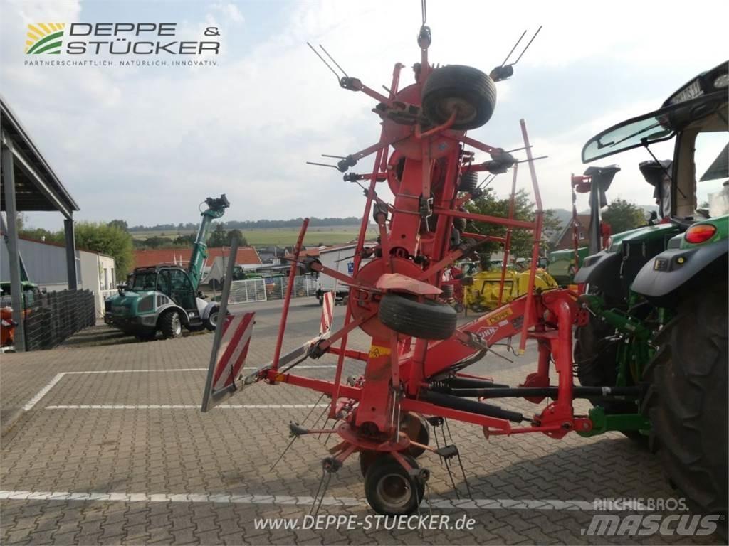 Kuhn GF 8702 耙與翻草機