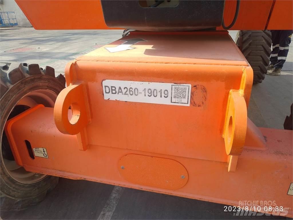 JLG 800AJ 曲臂高空作業車