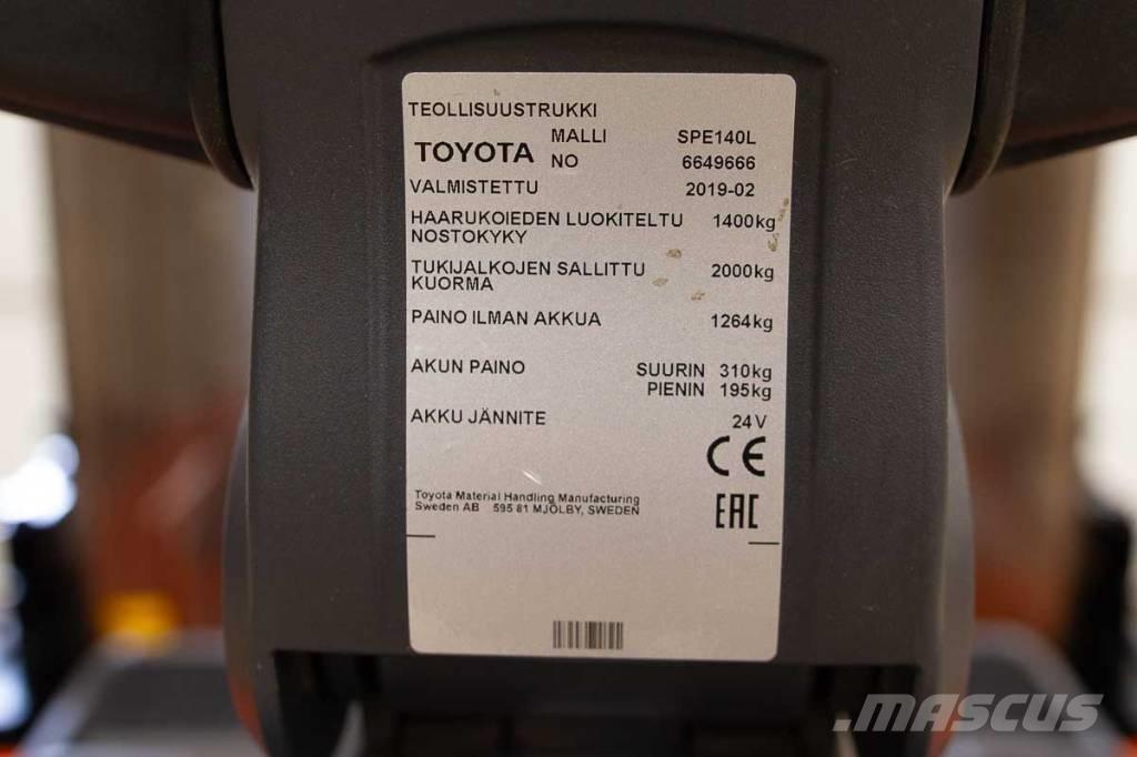 Toyota SPE 140 L 自走式堆積機