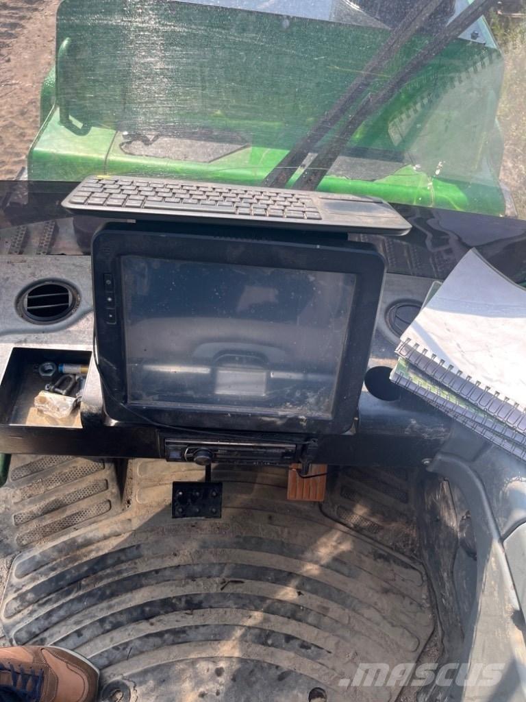 John Deere 1910G 集運機