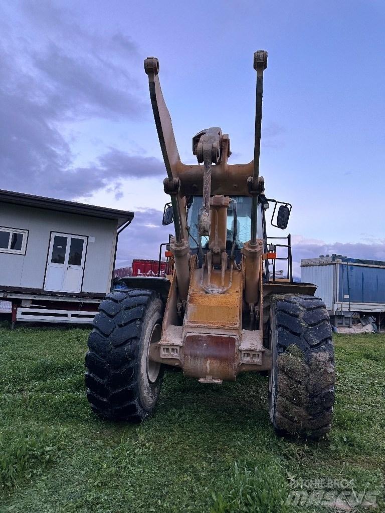 CAT 972 G II 輪胎式裝載機