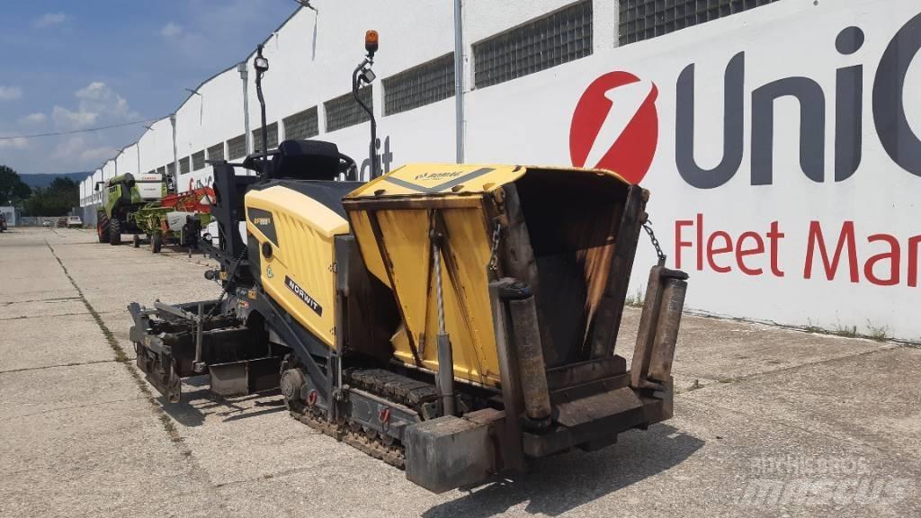 Bomag BF 200 C-2 瀝青攤舖機/鋪路機