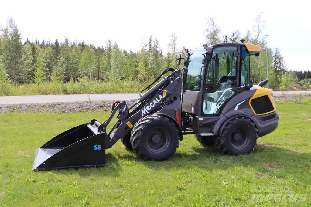 Mecalac MCL8 小型裝載機
