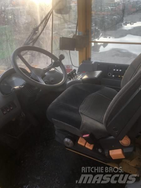 Volvo L 110 E 輪胎式裝載機