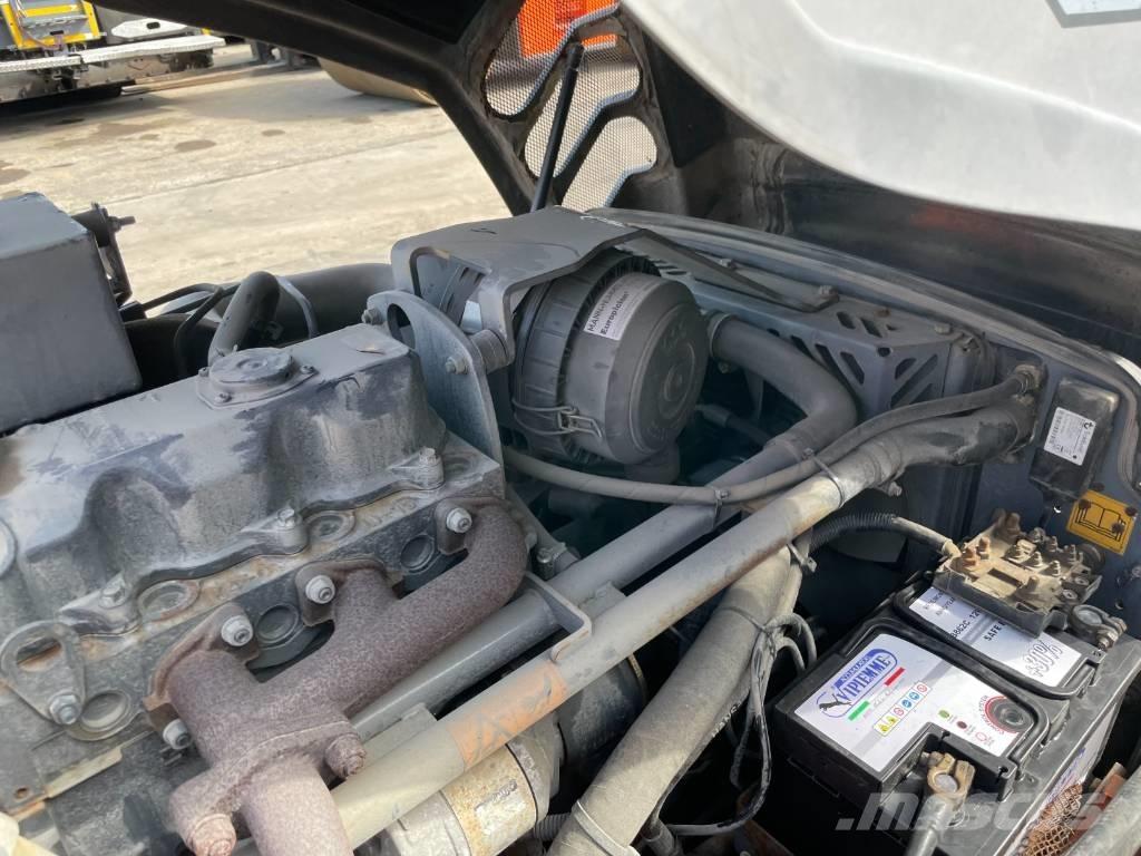 Hamm HD 10 VV 雙輪滾壓機