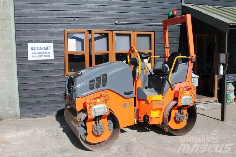 Hamm HD 12 雙輪滾壓機