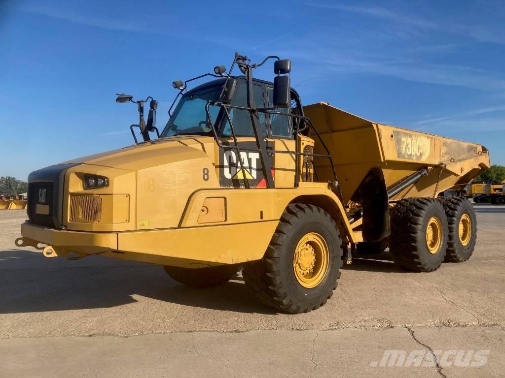 CAT 730 C 鉸接式起吊車