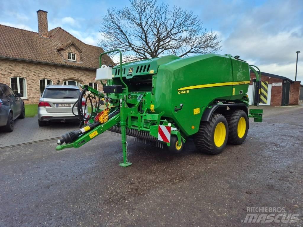 John Deere C441R 圓型牧草打包機