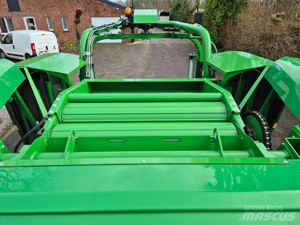 John Deere C441R 圓型牧草打包機