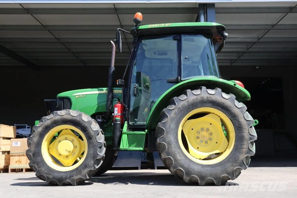 John Deere 5075 E 曳引機