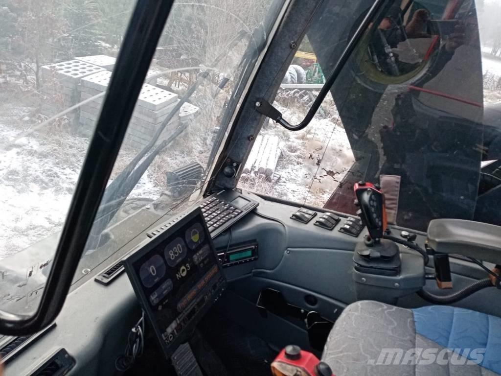 Valmet 911.4 收穫機