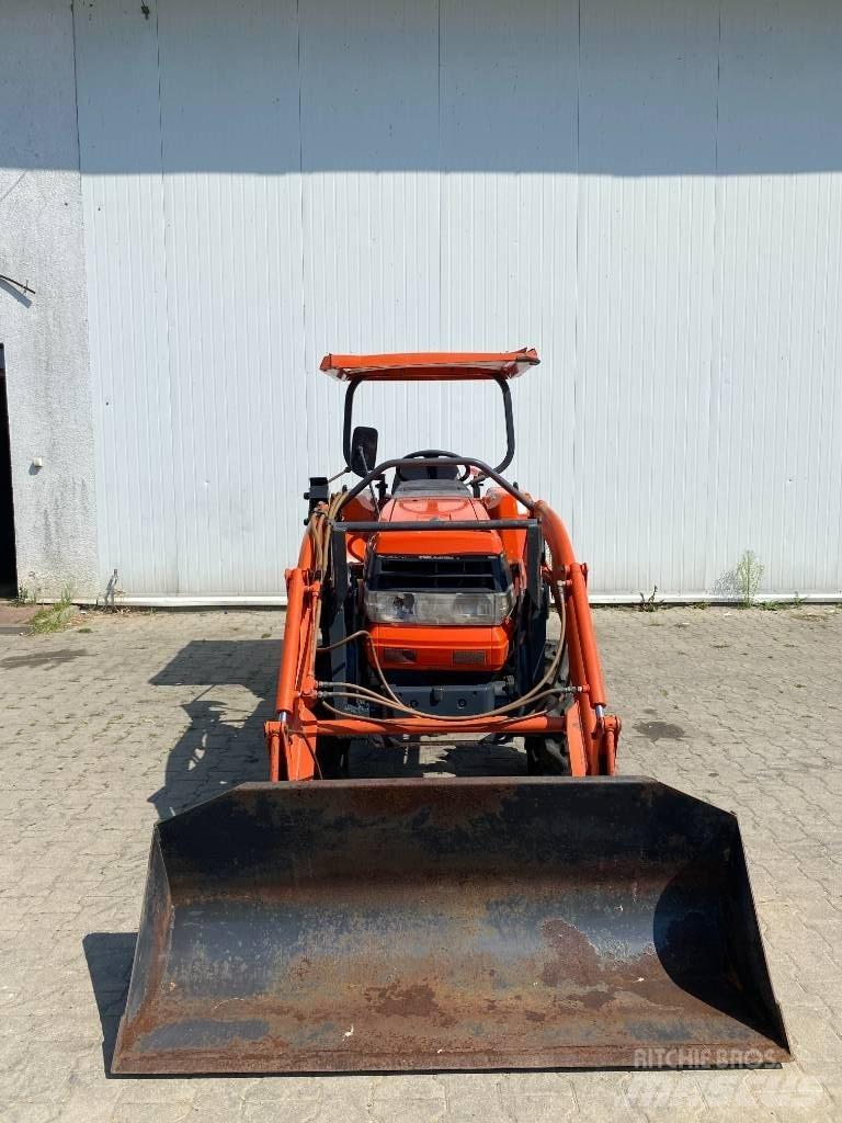 Kubota GL240+tur 小型曳引機