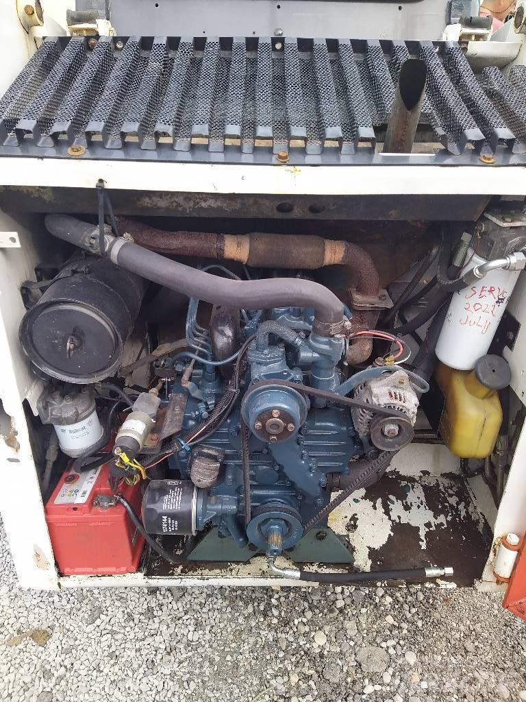 Bobcat 743 B 滑移轉向裝載機